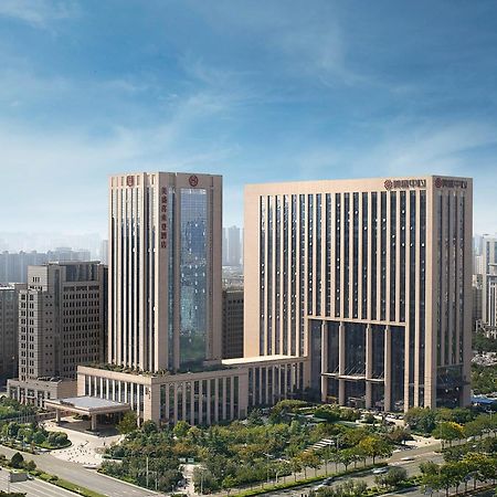 Sheraton Grand Zhengzhou Hotel Exterior photo