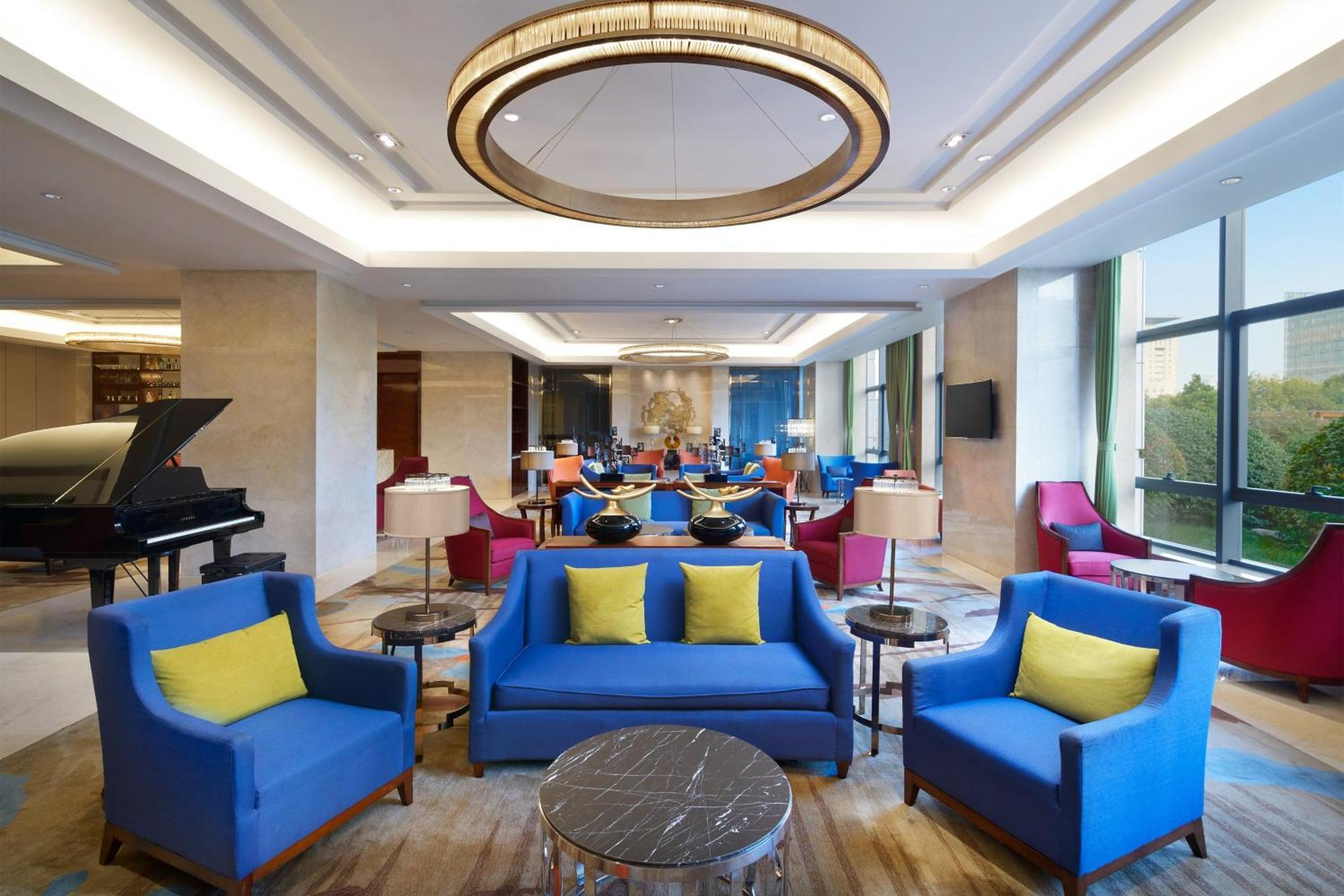 Sheraton Grand Zhengzhou Hotel Exterior photo