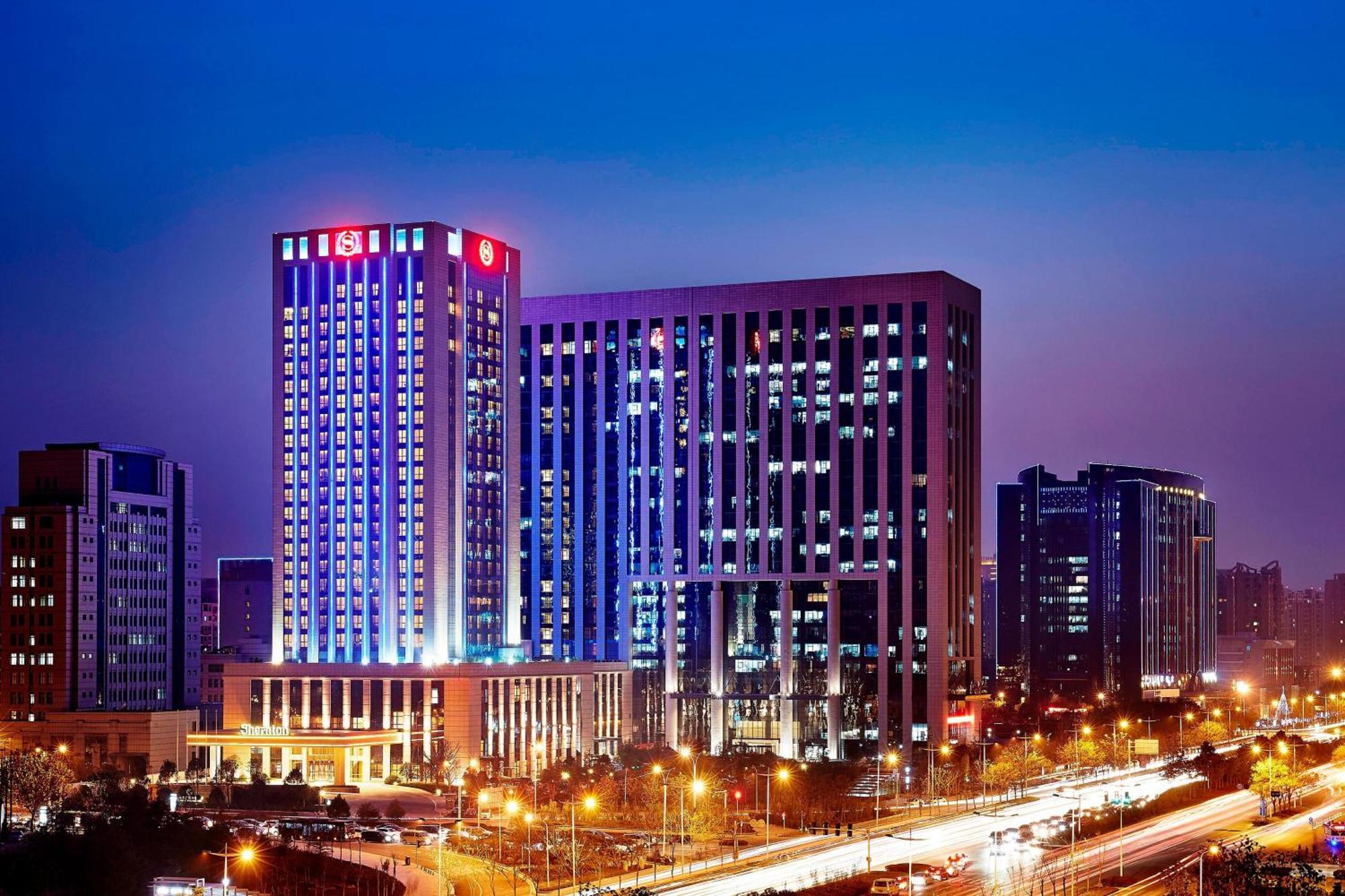 Sheraton Grand Zhengzhou Hotel Exterior photo